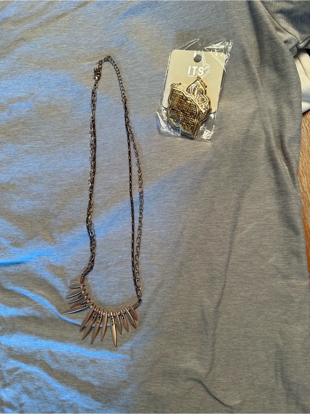 !it jeans Gold Spike Layered Necklace - Picture 2 of 2